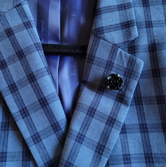 Blazer - Picture 2 of 4